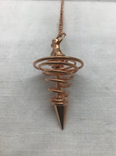 Lade das Bild in den Galerie-Viewer, Pendel aus Stein oder Messing