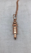 Lade das Bild in den Galerie-Viewer, Pendel aus Stein oder Messing