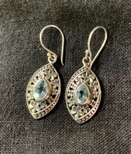 Lade das Bild in den Galerie-Viewer, Handgearbeitete Silber Ohrhänger mit Verschiedenen Steinen