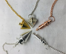 Lade das Bild in den Galerie-Viewer, Pendel aus Stein oder Messing