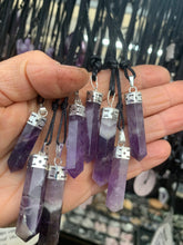 Lade das Bild in den Galerie-Viewer, Amethyst Kristall gefasst