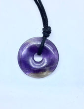 Lade das Bild in den Galerie-Viewer, Amethyst Donut