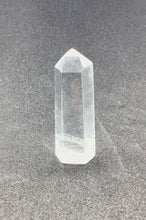 Lade das Bild in den Galerie-Viewer, Bergkristall Spitze poliert