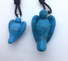 Lade das Bild in den Galerie-Viewer, Türkenit (Magnesit gefärbt)Steinschmuck am Baumwollband