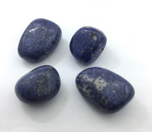 Lade das Bild in den Galerie-Viewer, Dumortierit Trommelstein
