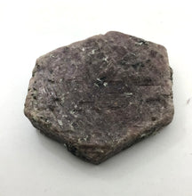 Lade das Bild in den Galerie-Viewer, Rubin Natur Kristalle