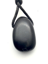 Lade das Bild in den Galerie-Viewer, Schungit (Steinkohle)