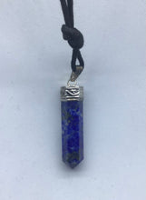 Lade das Bild in den Galerie-Viewer, Lapislazuli Kristallspitze - Steineladen Larimar