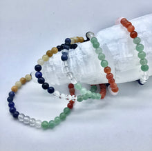 Lade das Bild in den Galerie-Viewer, Chakra Armband,Stein Mix Armband 6 mm Kugelstärke - Steineladen Larimar