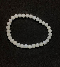 Lade das Bild in den Galerie-Viewer, Regenbogen-Mondstein/weißer Labradorit -Armband