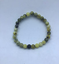 Lade das Bild in den Galerie-Viewer, Serpentin(Jade)Armband - Steineladen Larimar