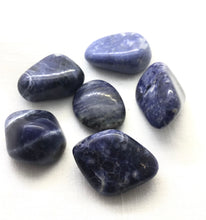 Lade das Bild in den Galerie-Viewer, Sodalith Trommelstein