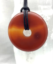 Lade das Bild in den Galerie-Viewer, Karneol Donut