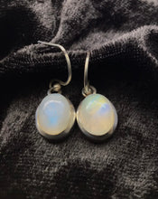 Lade das Bild in den Galerie-Viewer, Mondstein Ohrhänger,weisser Labradorit