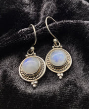 Lade das Bild in den Galerie-Viewer, Mondstein Ohrhänger,weisser Labradorit