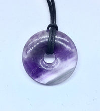 Lade das Bild in den Galerie-Viewer, Amethyst Donut