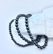 Lade das Bild in den Galerie-Viewer, Hämatit Armband (Blutstein) - Steineladen Larimar