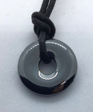 Lade das Bild in den Galerie-Viewer, Hämatit Donut - Steineladen Larimar