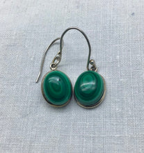Lade das Bild in den Galerie-Viewer, Verschiedene Malachit Ohrhänger,echt Sterling Silber