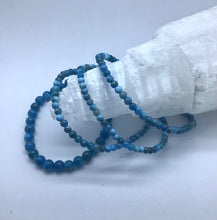 Lade das Bild in den Galerie-Viewer, Apatit Armband - Steineladen Larimar