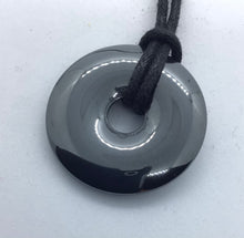 Lade das Bild in den Galerie-Viewer, Hämatit Donut - Steineladen Larimar