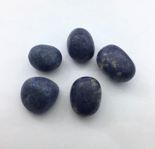 Lade das Bild in den Galerie-Viewer, Dumortierit Trommelstein