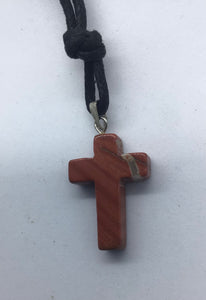 Roter Jaspis Kreuz mit Öse - Steineladen Larimar